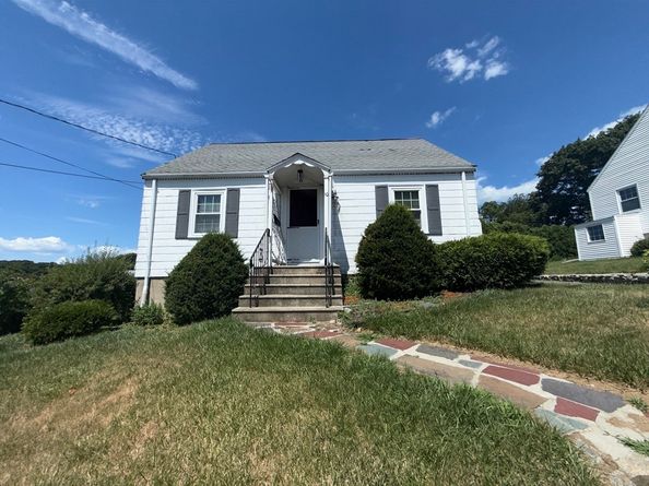 10 Brae Rd, Weymouth MA 02191