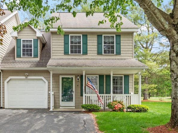 41 Fairway Dr 41, Tewksbury MA 01876