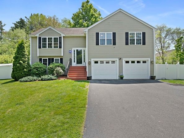 96 Central St, Abington MA 02351