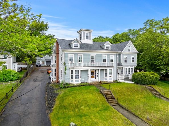 72 Main St, Wareham MA 02571
