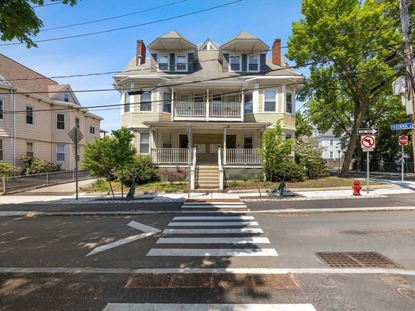 72 Central 1, Somerville MA 02143
