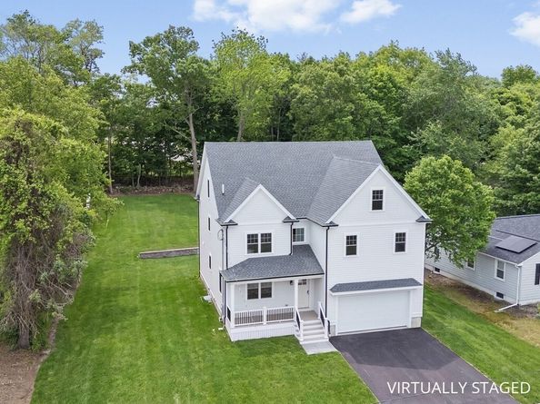 113 Warwick Avenue, Waltham MA 02452
