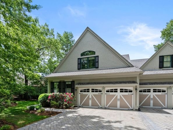 48 Summit Rd 9, Belmont MA 02478