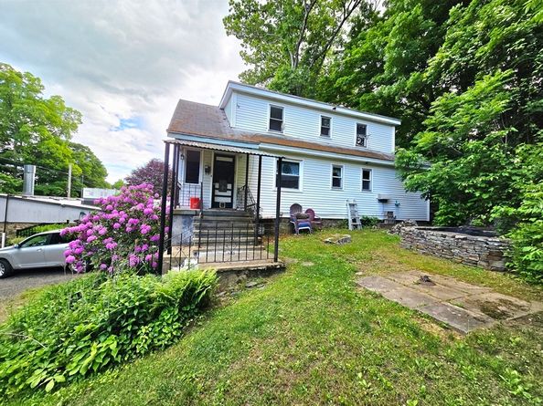 46-1/2 Old Sturbridge Rd, Southbridge MA 01550