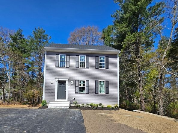 11 Paul Road, Middleboro MA 02346
