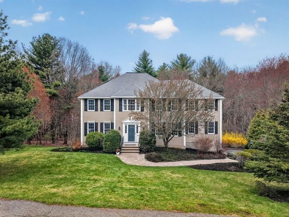 60 Rosemont Dr, North Andover MA 01845