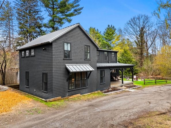 8R Rolfes Ln, Newbury MA 01951