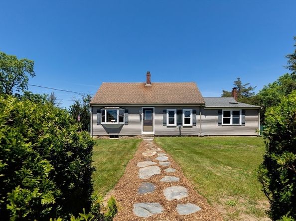 189 Blackmore Pond Rd, Wareham MA 02576