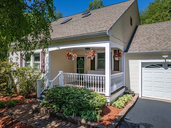 21 Autumn Road, Medway MA 02053