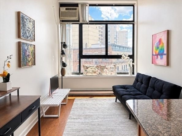 12 Stoneholm St 418, Boston MA 02115