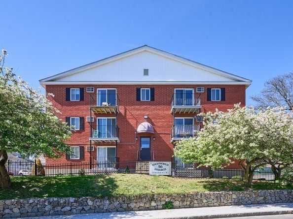 56 Edgeworth St 22, Worcester MA 01605