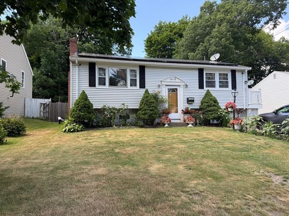 39 Central Street, Brockton MA 02301