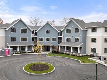 16 Stearns Rd
