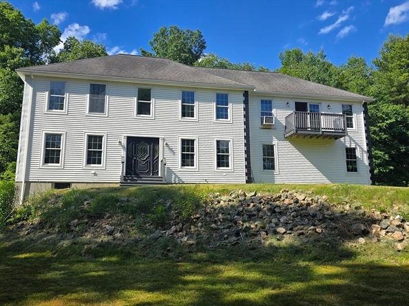 8 Martin Rd, Brookfield MA 01506