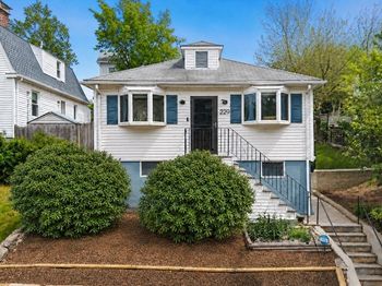 229 Fulton St