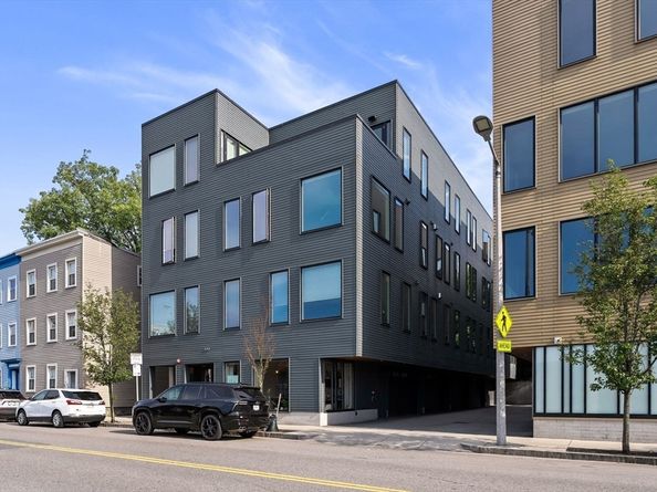 537 E 1st Street 6, Boston MA 02127