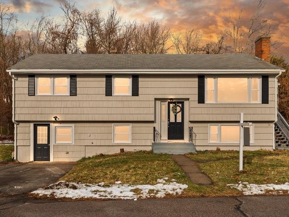 8 Maple Lane, Millbury MA 01527