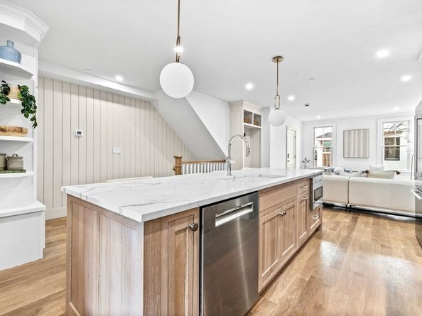 12 Prospect St 1, Boston MA 02129