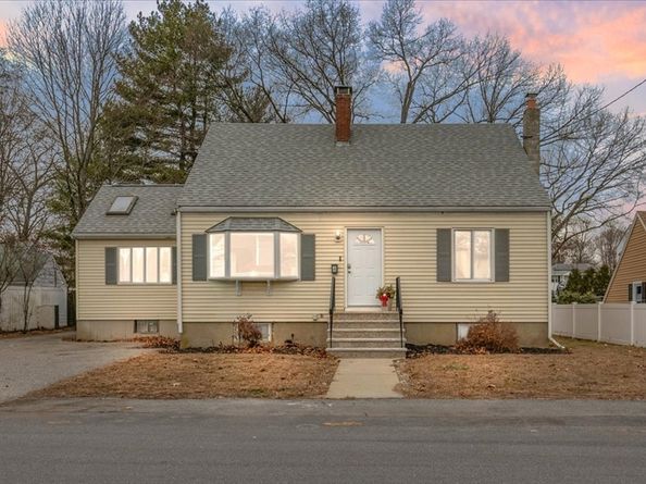 4 Maywood Terrace, Woburn MA 01801