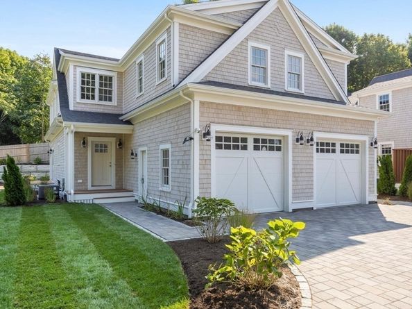 35 Leonard Street 3, Bridgewater MA 02324