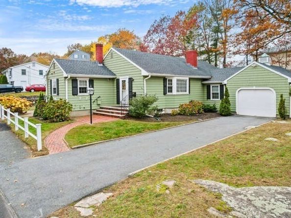 115 Quinn Rd, Lynn MA 01904