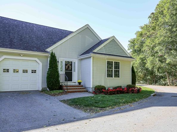 31 Enaya Circle 31, Worcester MA 01606