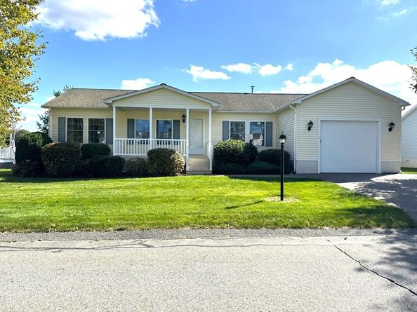 23 Stone Meadow Dr, Bridgewater MA 02324