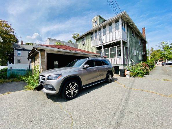 394-396 Pleasant St, Malden MA 02148