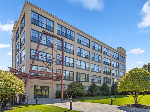 21 Illinois 508, Worcester MA 01610