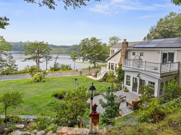 35 Keyes Road, Westford MA 01886