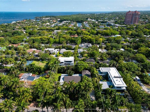 3600 Stewart Ave, Miami FL 33133