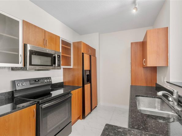 806 E Windward Way 515, Lantana FL 33462