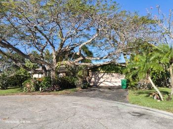 11075 NW 38th St