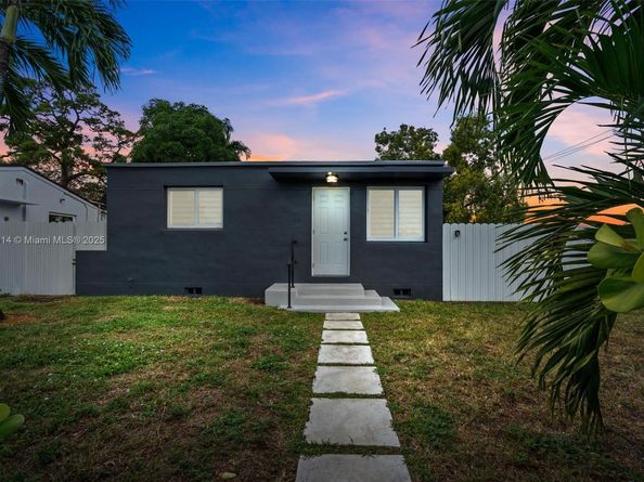 816 Codadad St, Opa-Locka FL 33054