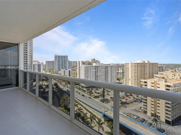 1800 S Ocean Dr 1708, Hallandale Beach FL 33009