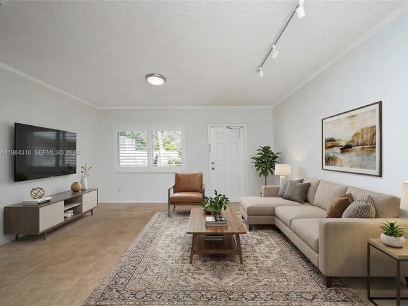 1872 NE 46th St D5, Fort Lauderdale FL 33308