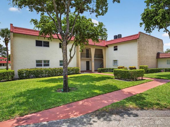 355 Lake Frances Drive, West Palm Beach FL 33411