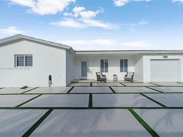 17040 SW 107th Ct, Miami FL 33157