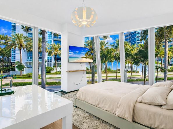 2950 NE 188th St 150, Aventura FL 33180