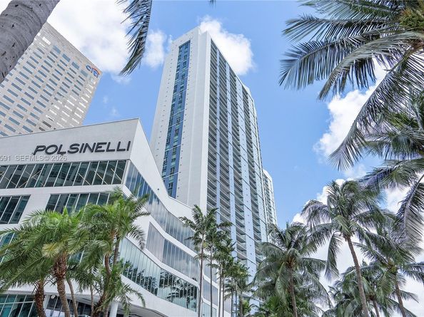 325 S Biscayne Blvd 3721, Miami FL 33131