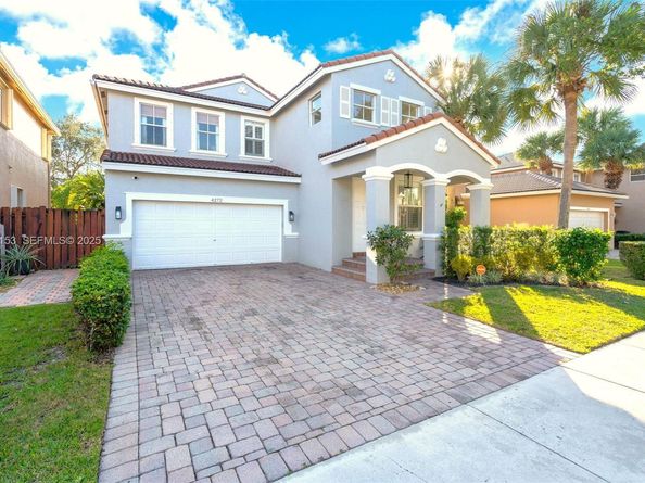 4272 N Magnolia Cir, Delray Beach FL 33445