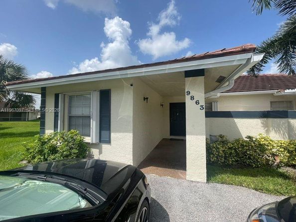 9863 Three Lakes Cir, Boca Raton FL 33428