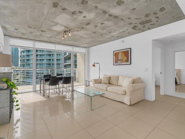 3250 NE 1st Ave 1120, Miami FL 33137