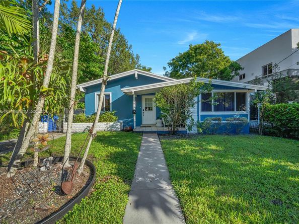 3577 Charles Ave, Miami FL 33133