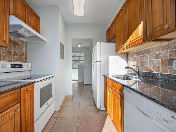 2525 N 23rd Ave, Hollywood FL 33020