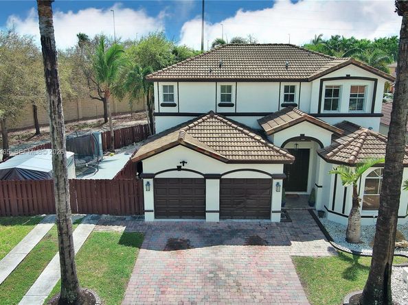 10816 SW 247th St, Homestead FL 33032