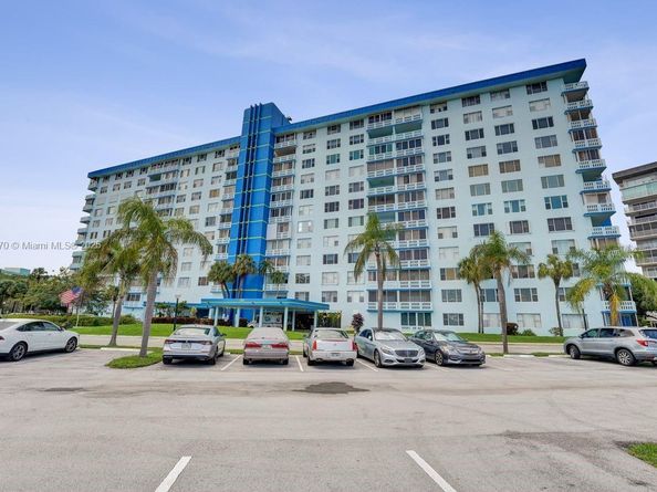 4001 Hillcrest Dr 403, Hollywood FL 33021