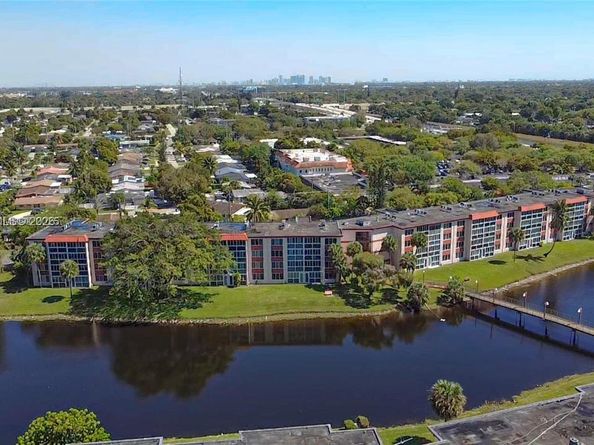 1103 NW 58th Ter 116, Sunrise FL 33313