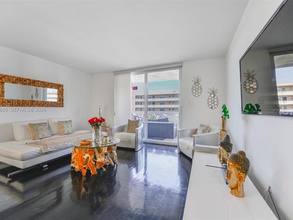 400 NE 12th Ave 505, Hallandale Beach FL 33009