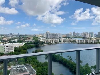 17301 Biscayne Blvd